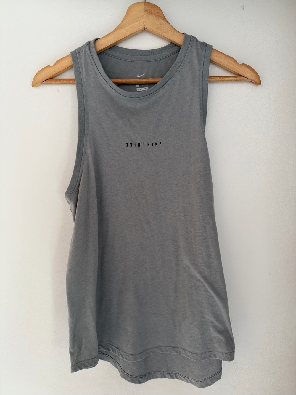 Nike Gray Sleeveless Muscle Tank